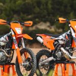 Two Stroke vs Four stroke dirt bikes