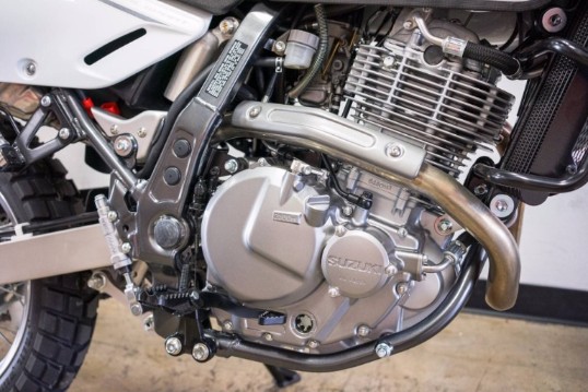 Suzuki DR650S engine