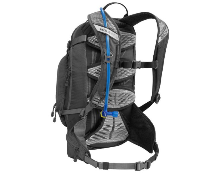 10 Best Hydration Packs For Dirt Bikes MOTODOMAINS