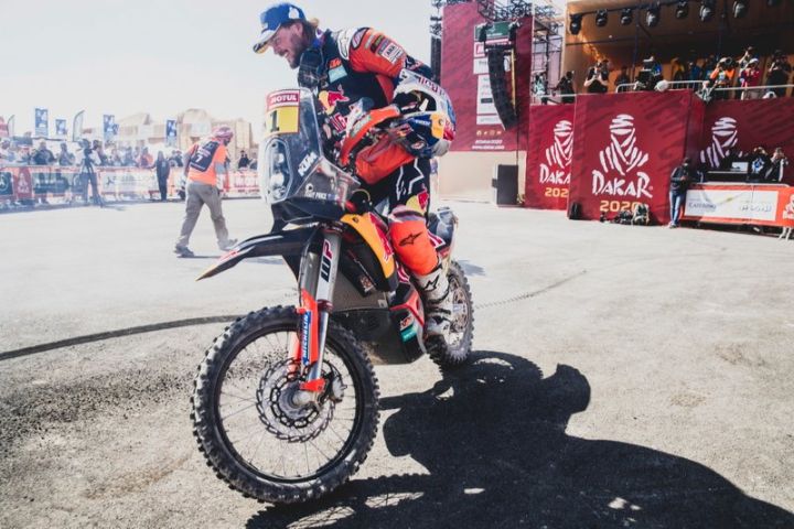 2020 dakar Toby Price Red Bull